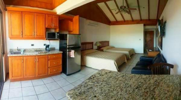 Flamingo Marina Resort Studio بلايا فلامنغو المظهر الخارجي الصورة